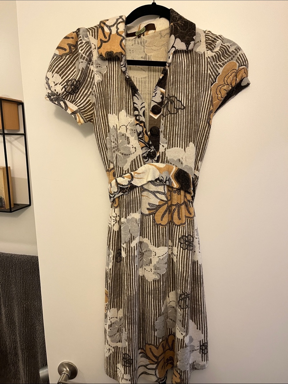 Floral Stripe V-Neck Short Sleeve Dress in Brown & Cream Wool Blend